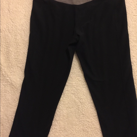 Nike One Legend Capri Pant - Picture 6 of 7